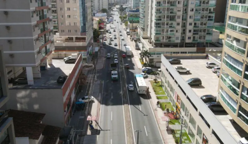 Binário da Rodovia do Sol: Vila Velha retira 101 postes em obra de duas semanas