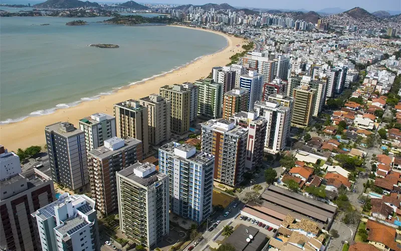 Escassez de terrenos em Vitória impulsiona procura por casaroes de luxo