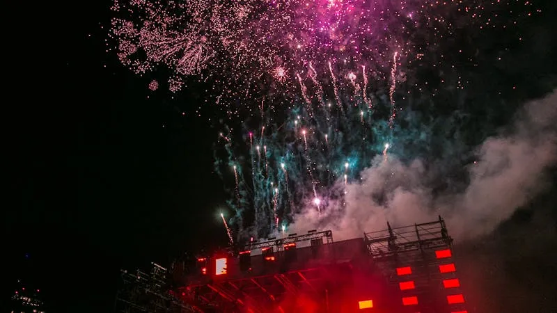 Morro do Moreno recebe obra de R$ 10 milhoes com mirantes, letreiro e nova estrutura turistica